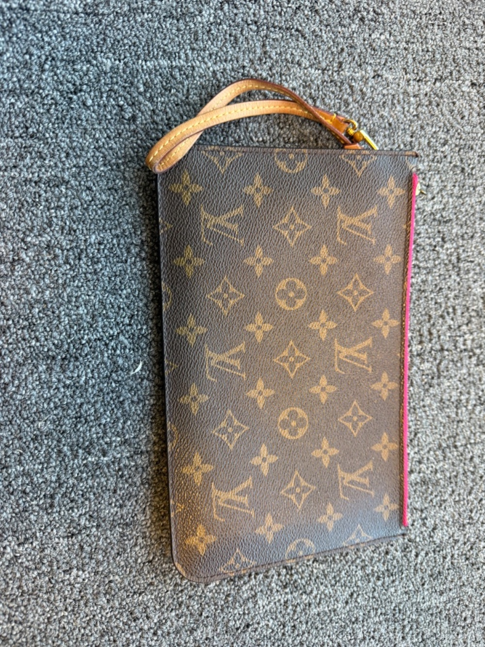 LV MM Never - Picture 13 of 16